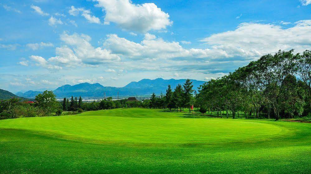 Jatinangor National Golf & Resort מראה חיצוני תמונה